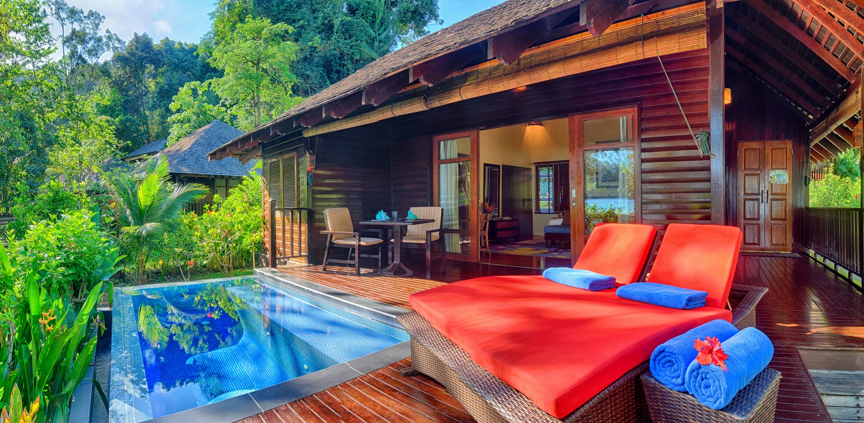 reisefieber-individualreisen-bungaraya-island-resort-plunge-pool-villa